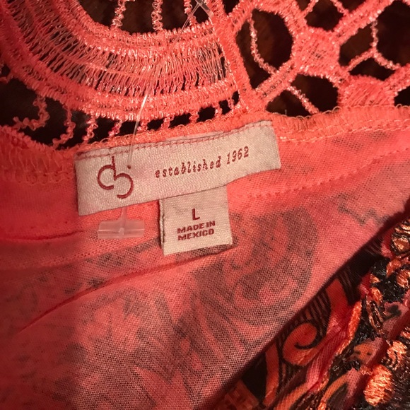 Patterned Tank- Final Price 🎊 - Picture 6 of 6